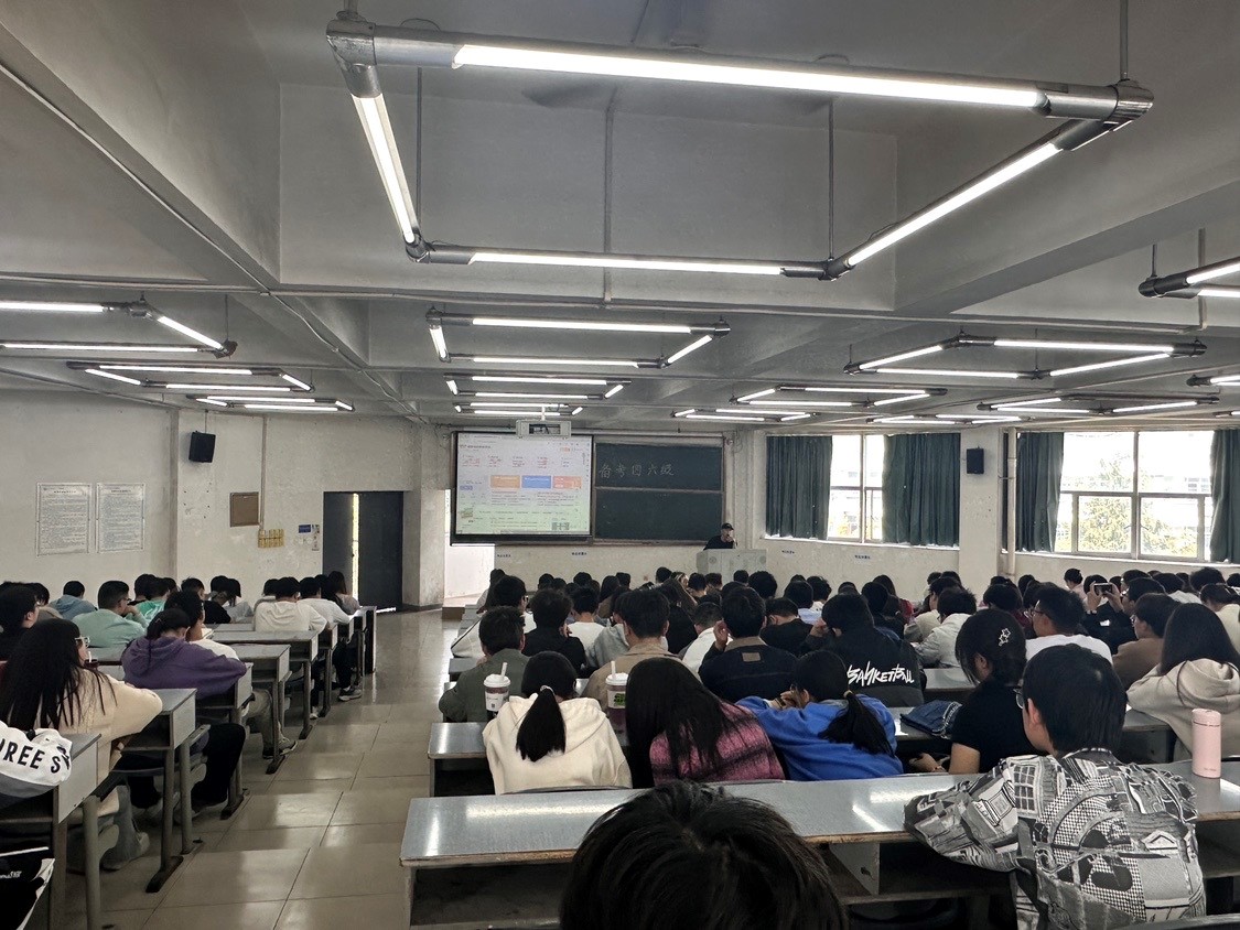 【学风建设月】图书馆组织开展“备考四六级”讲座